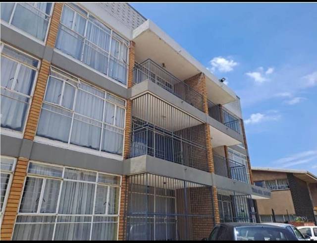 3 BEDROOM APARTMENT FOR SALE IN NEW REDRUTH